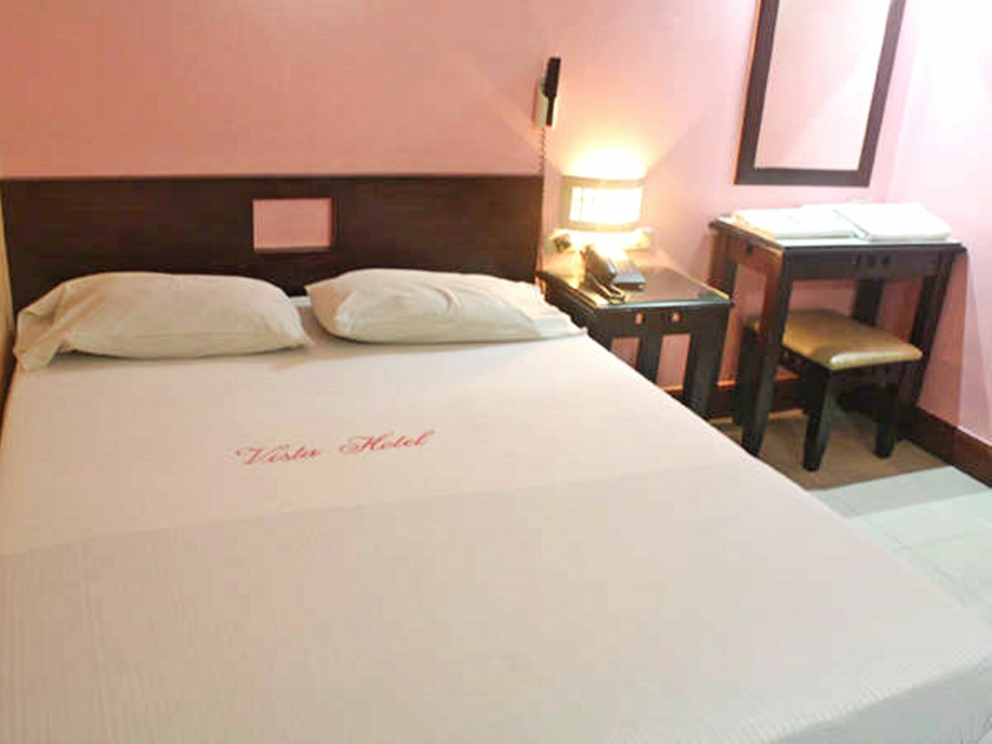 Vista Apartelle Makati City Ngoại thất bức ảnh